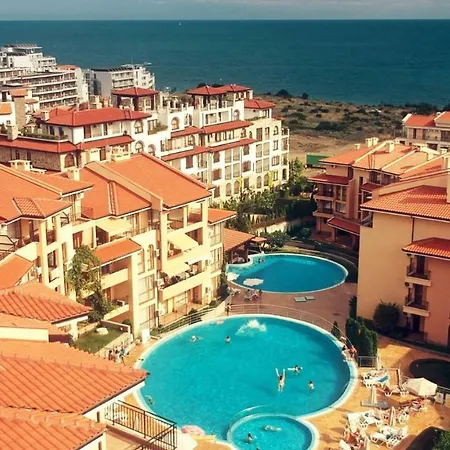 Апартамент Apartament S Vidom Na Bassein Свети Влас
