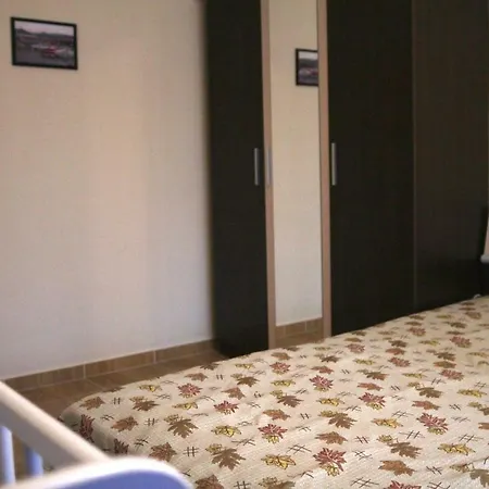 Apartament S Vidom Na Bassein アパート スヴェティ・ヴラス