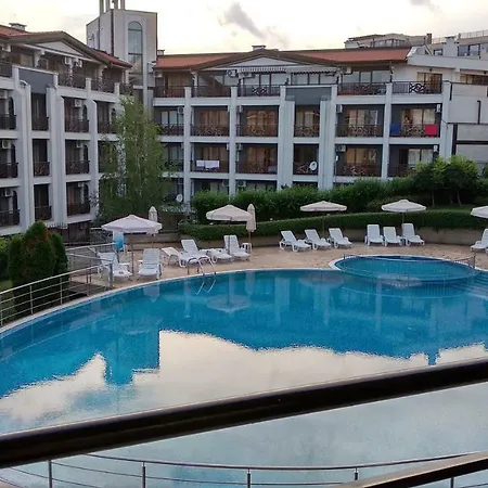 Apartament S Vidom Na Bassein *